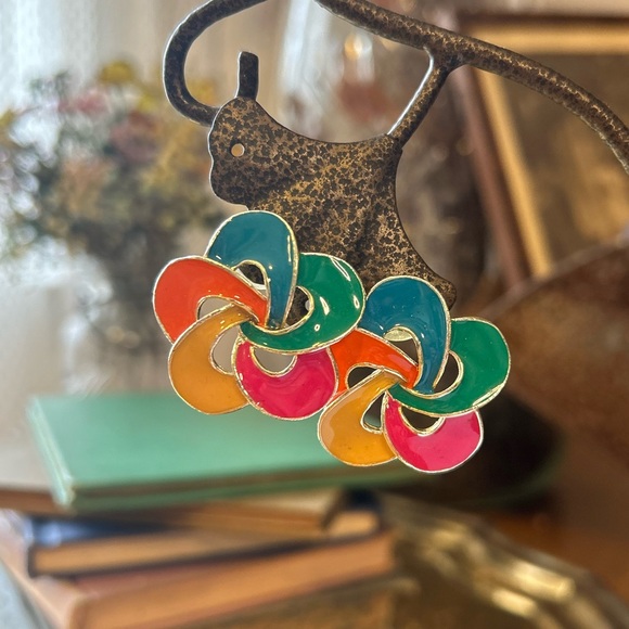 Vintage Enamel Earrings - Picture 3 of 7